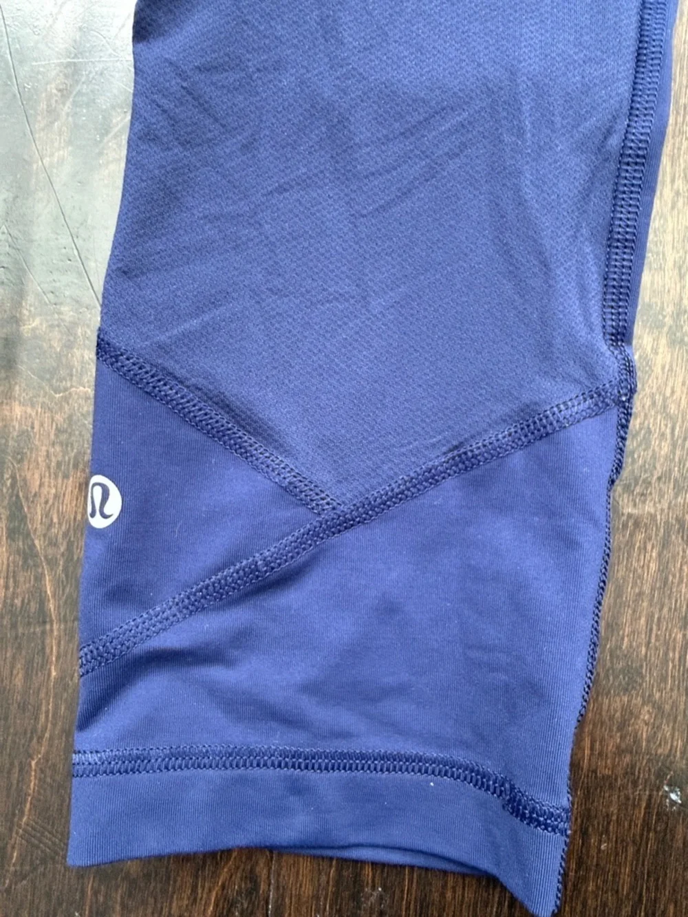 Lululemon Fast and Free high-rise cropped purple leggings size 6